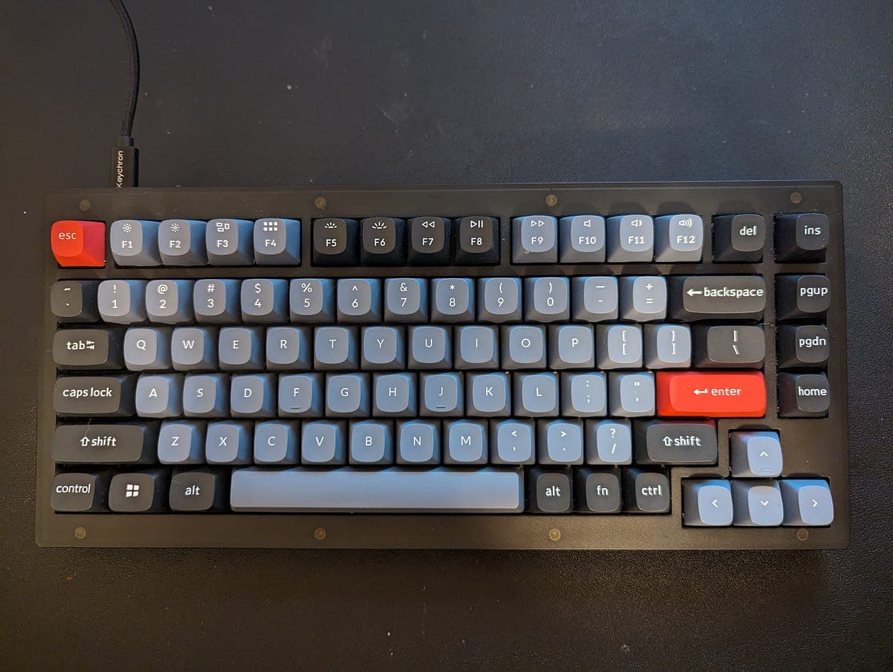 Cover Image for 5 Compelling Reasons for Professionals to Invest in a Mechanical Keyboard